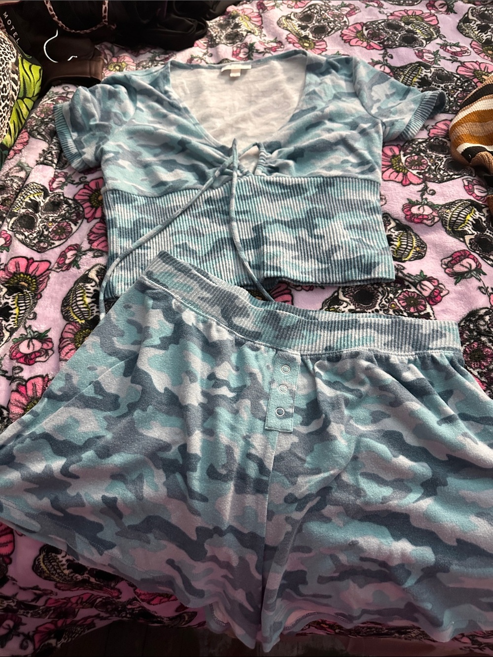 Colsie Light Blue Camo Ribbed Tie-Front Lounge Set